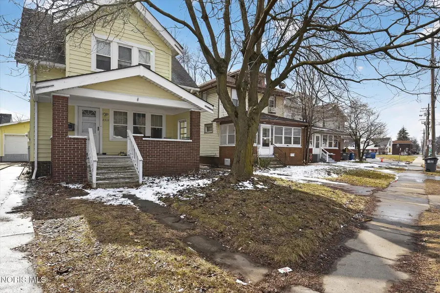 2335 Airport Highway, Toledo, OH 43609 - #2