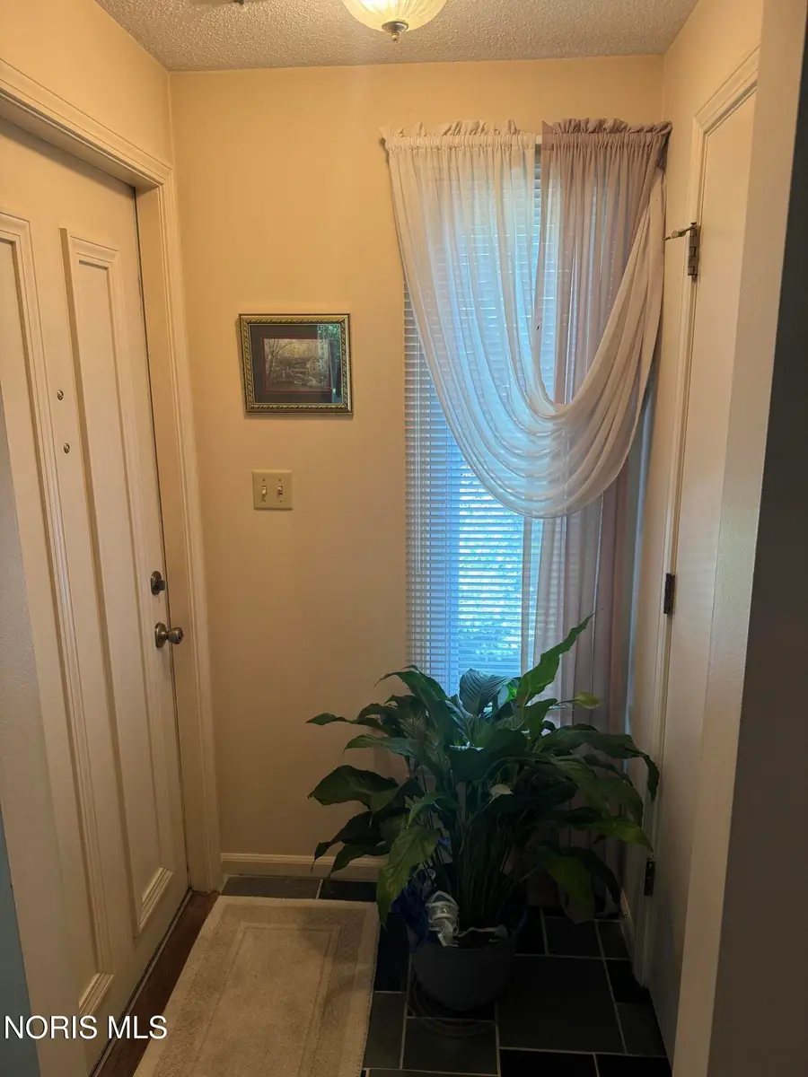 328 W Butler Street, Bryan, OH 43506 - #3