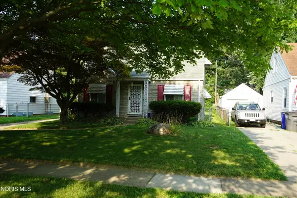 814 Cuthbert Road, Toledo, OH 43607