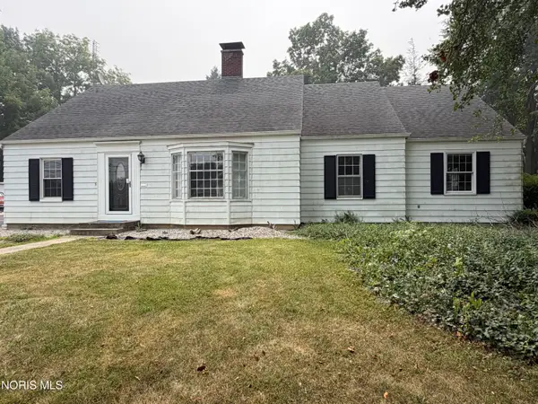 225 W High Street, Hicksville, OH 43526