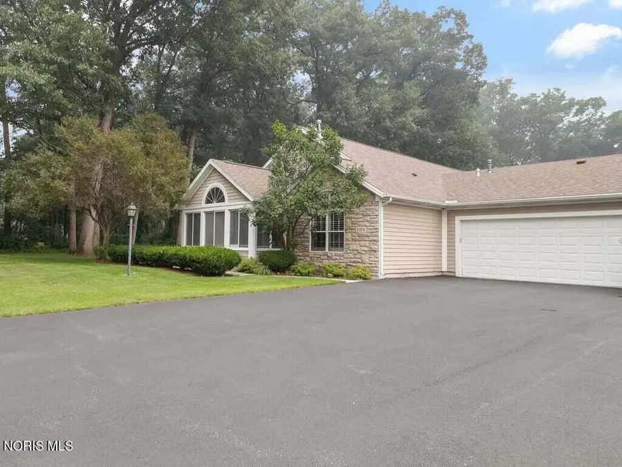 2358 Whispering Pines Drive, Toledo, OH 43617 - #2
