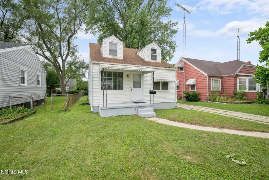 110 Orville Drive, Toledo, OH 43612 - #2