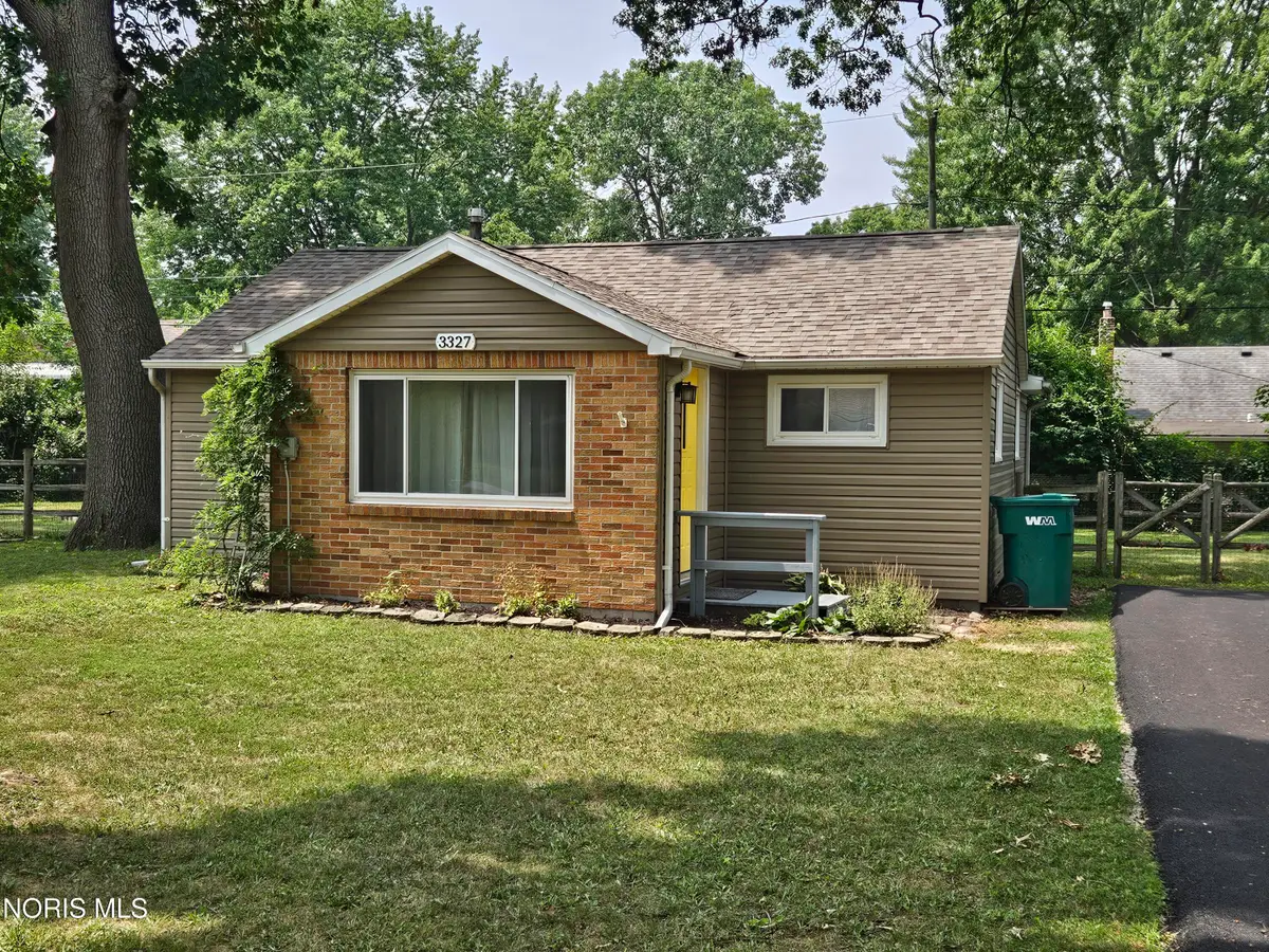 3327 Knoll Avenue, Toledo, OH 43615 - #1