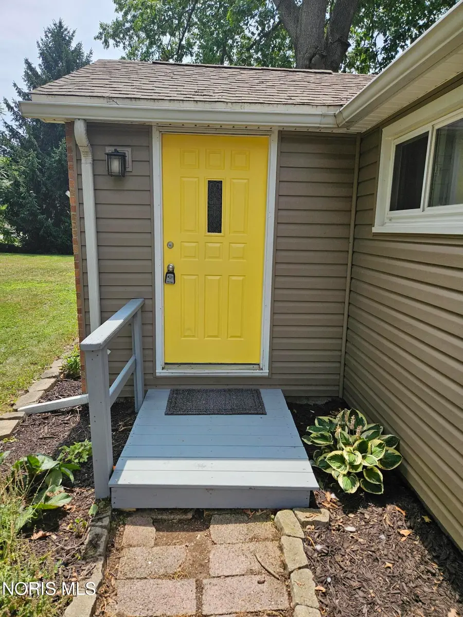 3327 Knoll Avenue, Toledo, OH 43615 - #3