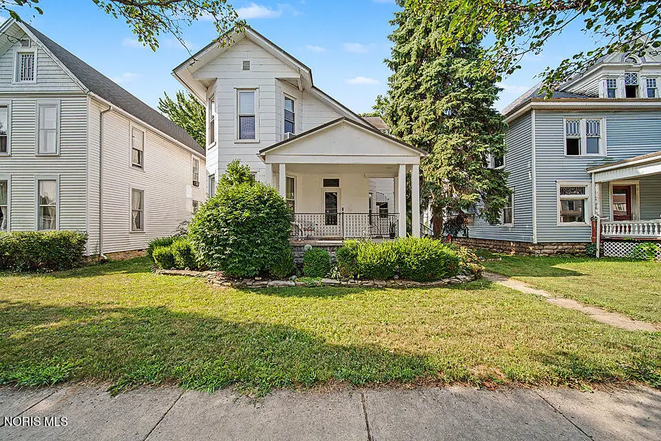 207 Center Street, Findlay, OH 45840 - #1