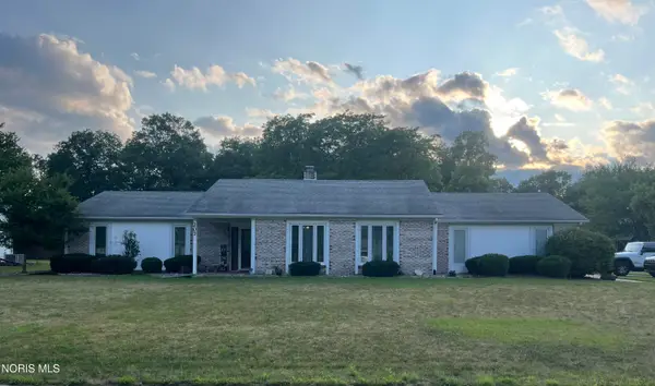 207 Illinois Drive, Bryan, OH 43506