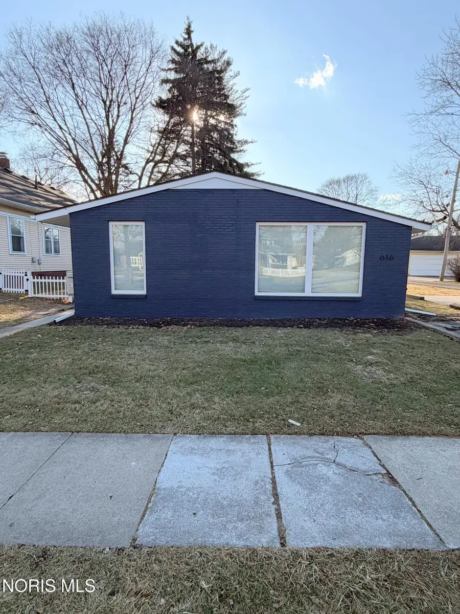 616 Louisiana Avenue, Perrysburg, OH 43551 - #3