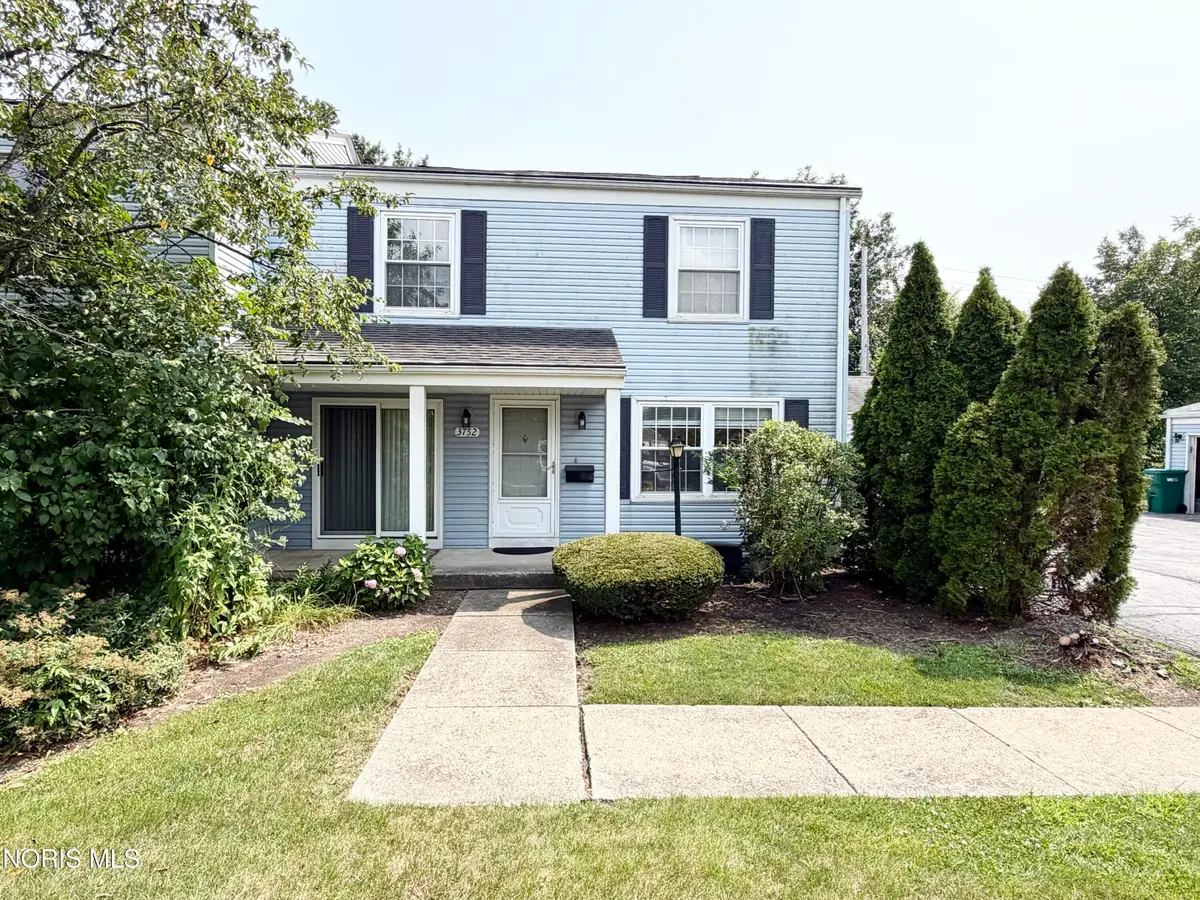 3752 Lakepointe Drive, Northwood, OH 43619 - #1