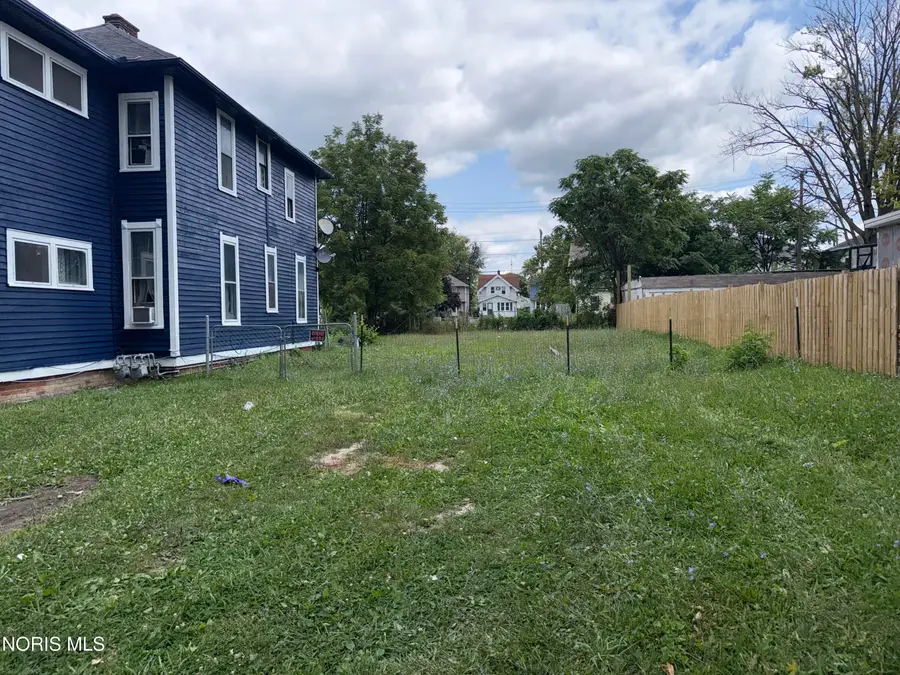 853 Oak Street, Toledo, OH 43605 - #2