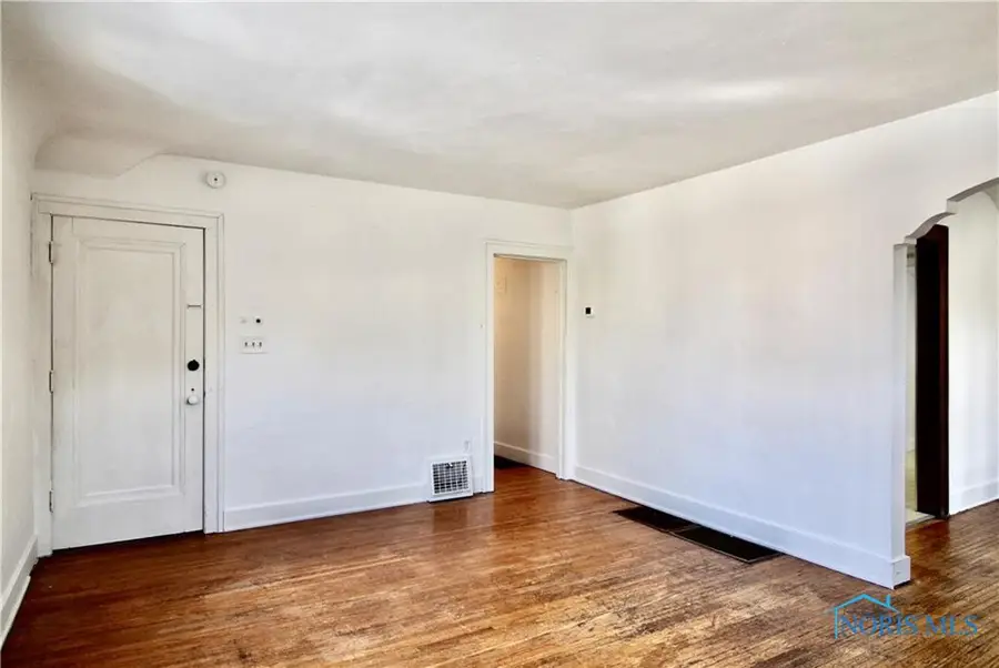 2547 Greenway Street, Toledo, OH 43607 - #3