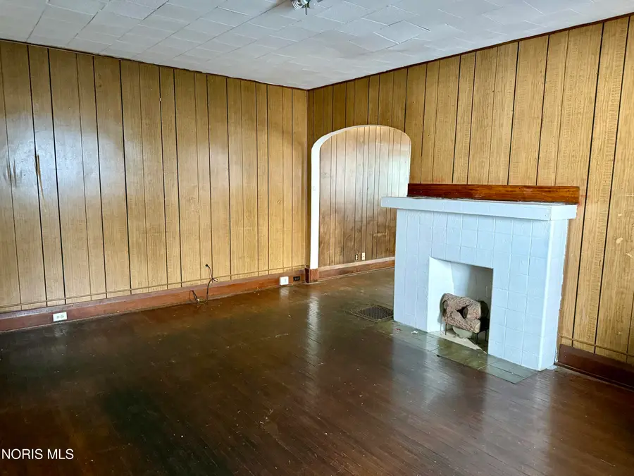 3337 Parkwood Avenue, Toledo, OH 43610 - #2