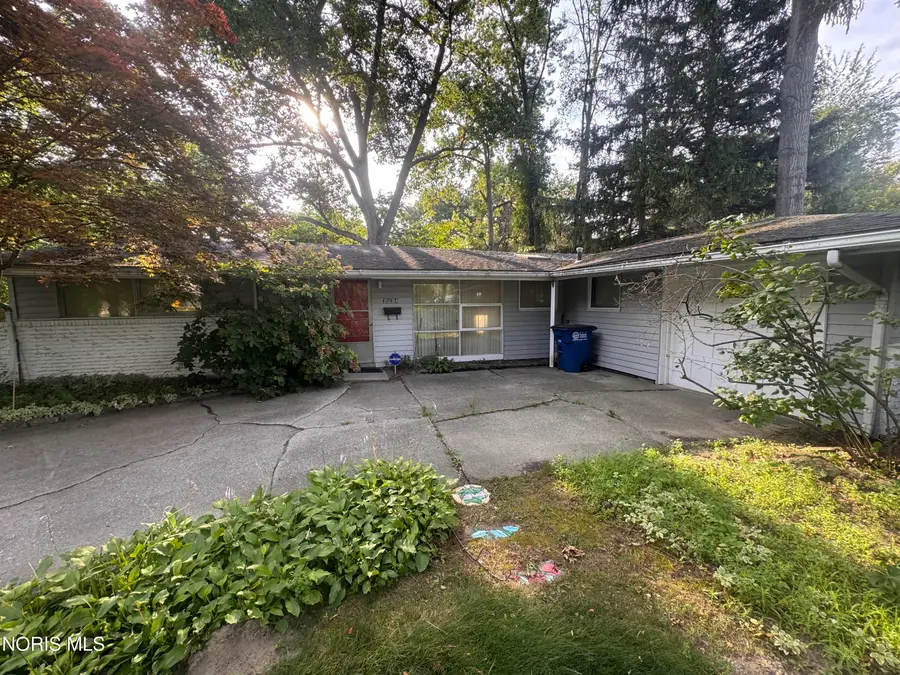 3534 E Lincolnshire Boulevard, Toledo, OH 43606 - #2