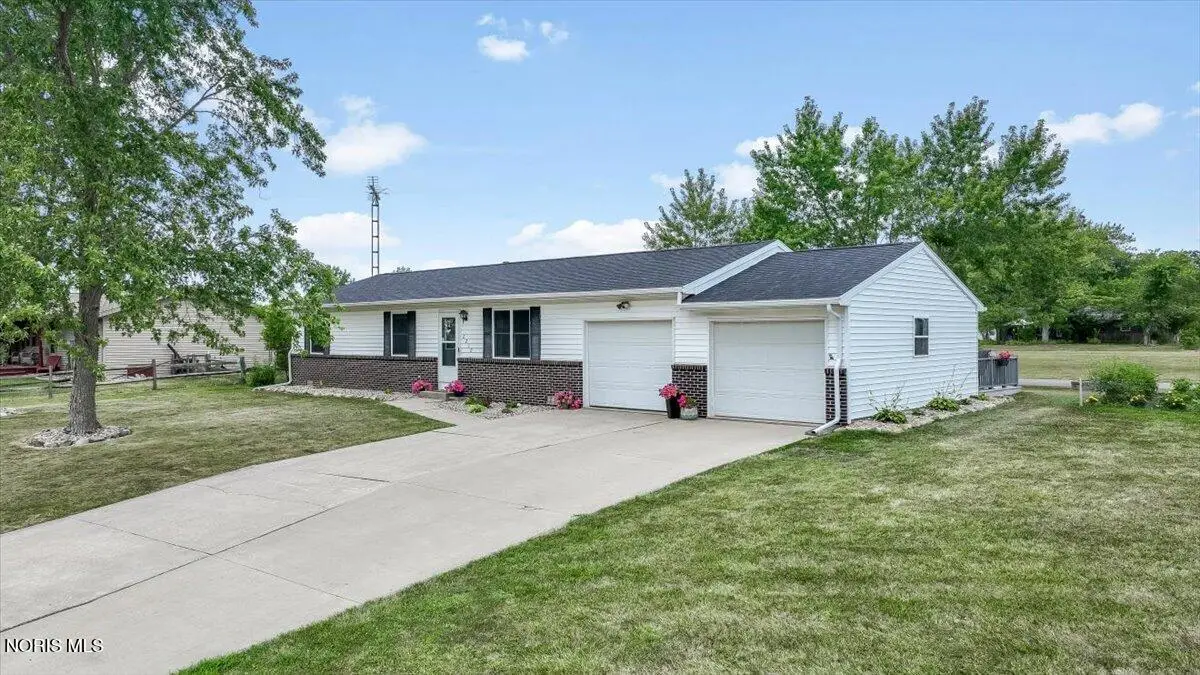2212 Evergreen Drive, Defiance, OH 43512 - #1