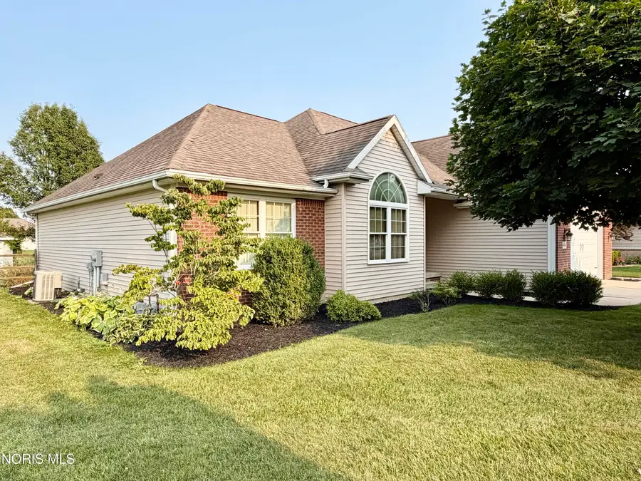 4044 Edge View Drive, Oregon, OH 43616 - #2