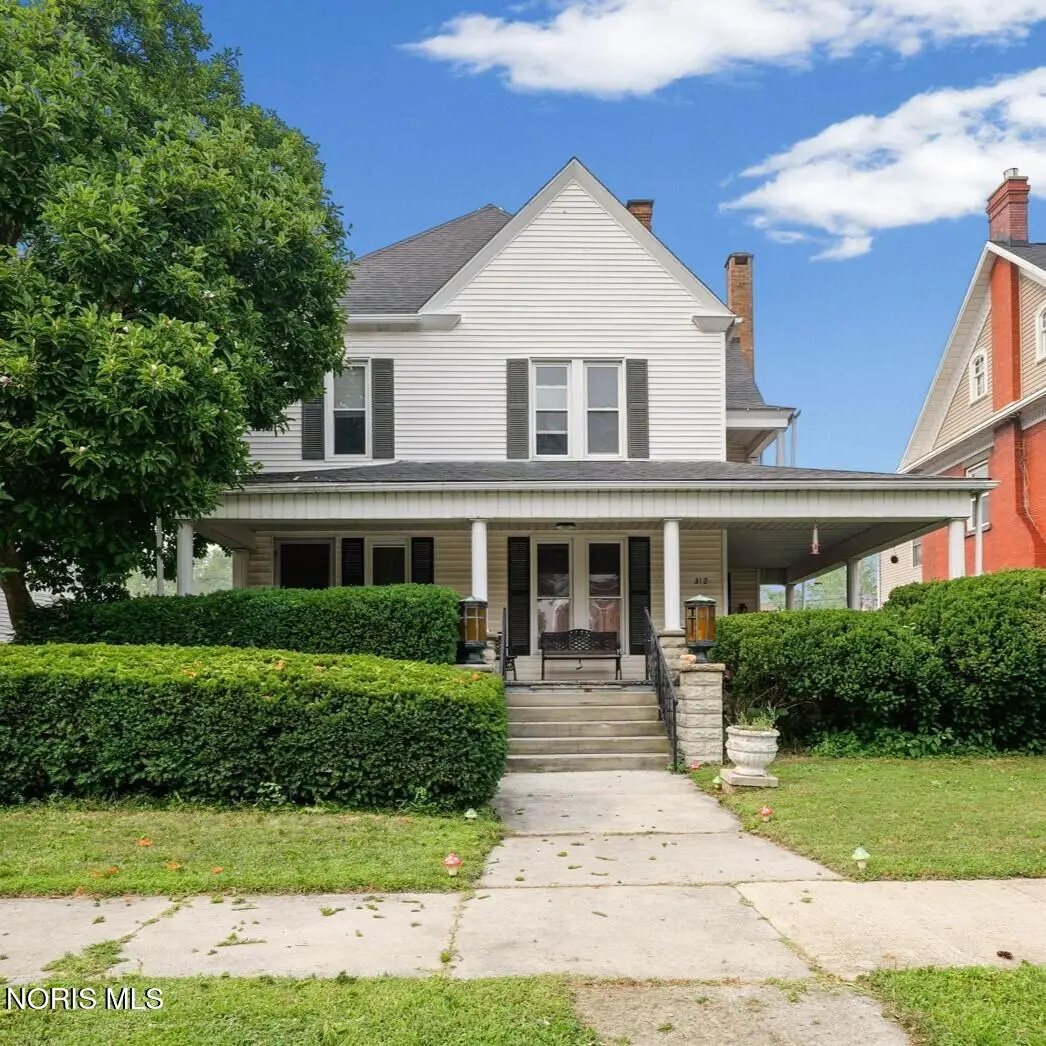 312 W Tiffin Street, Fostoria, OH 44830 - #1