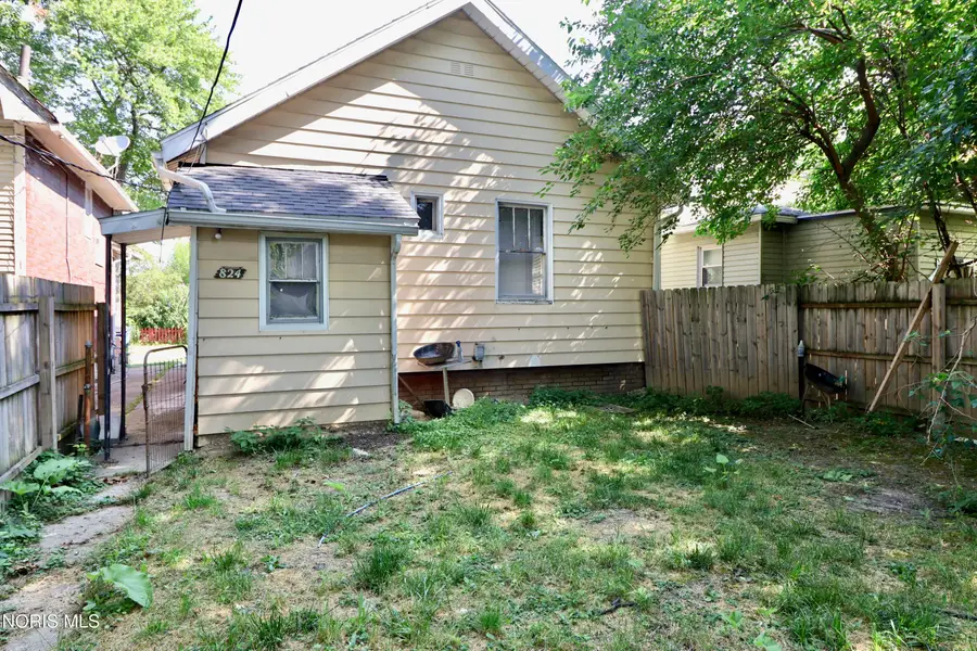 824 Clay Avenue, Toledo, OH 43608 - #2