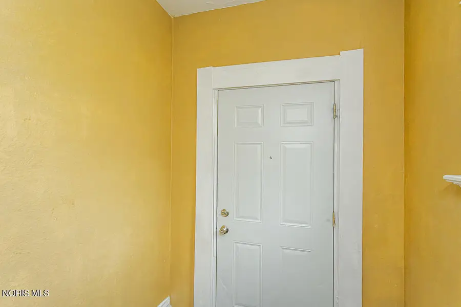 425 Bassett Street, Toledo, OH 43611 - #3