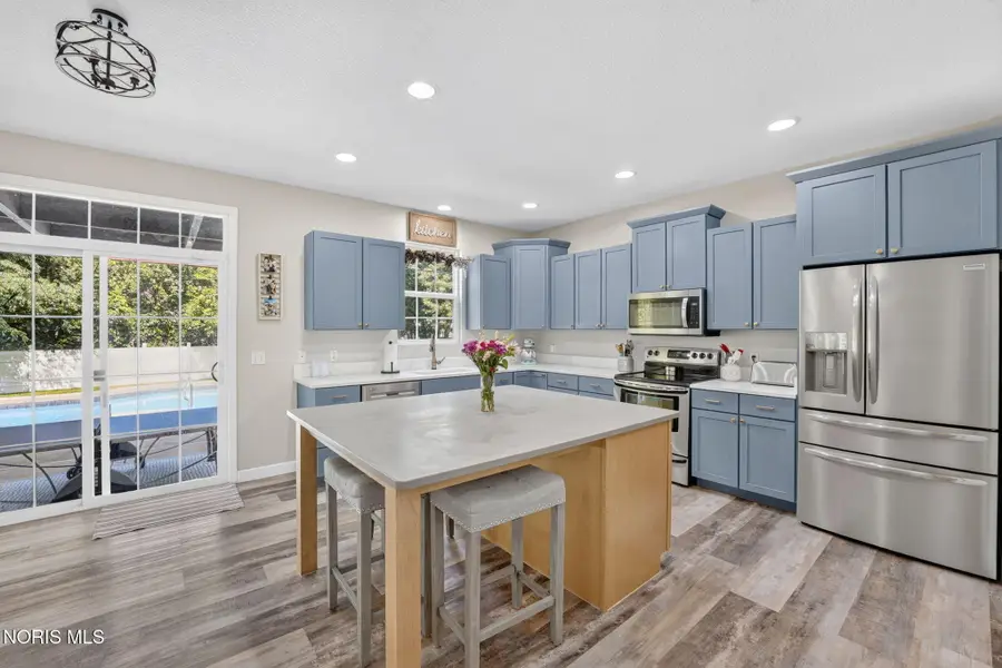 8306 Water Park Drive, Holland, OH 43528 - #3
