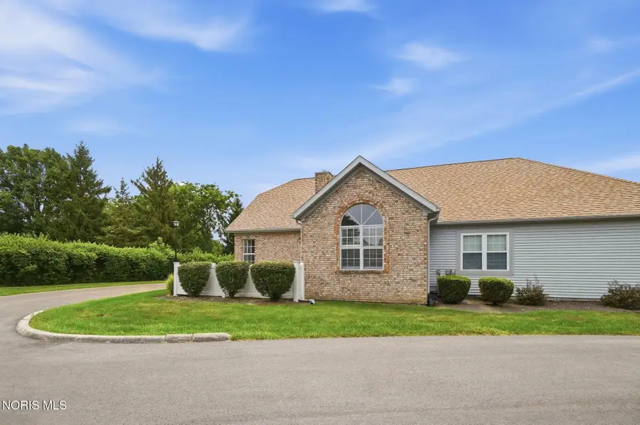 2235 Fox Run Circle # 4-14, Findlay, OH 45840 - #3