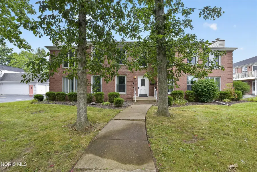 1926 Queenswood Drive #Apt 3, Findlay, OH 45840 - #3