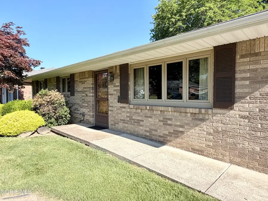 2649 Gladhaven Drive, Oregon, OH 43616 - #2