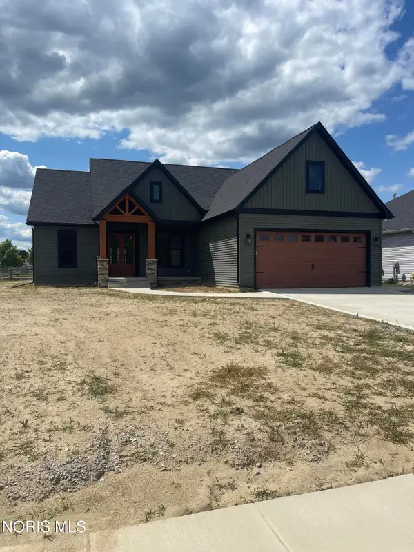 101 Ashberry Way, Swanton, OH 43558