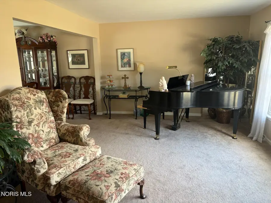 4723 Imperial Drive, Toledo, OH 43623 - #2