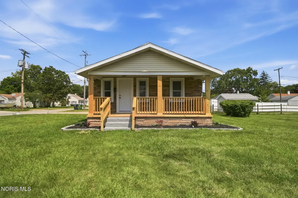 1054 Scott Street, Maumee, OH 43537 - #1