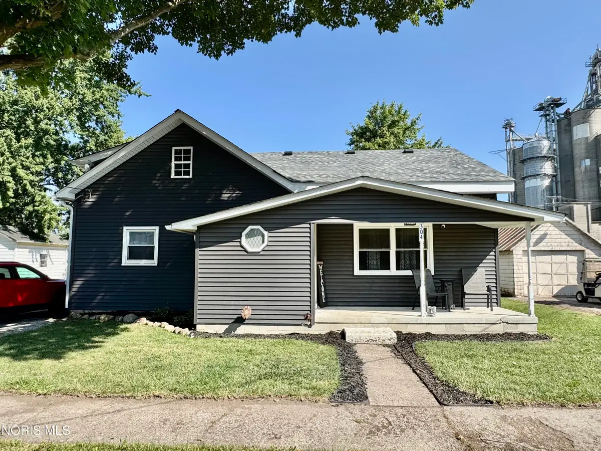 304 W Daggett Street, Antwerp, OH 45813 - #1