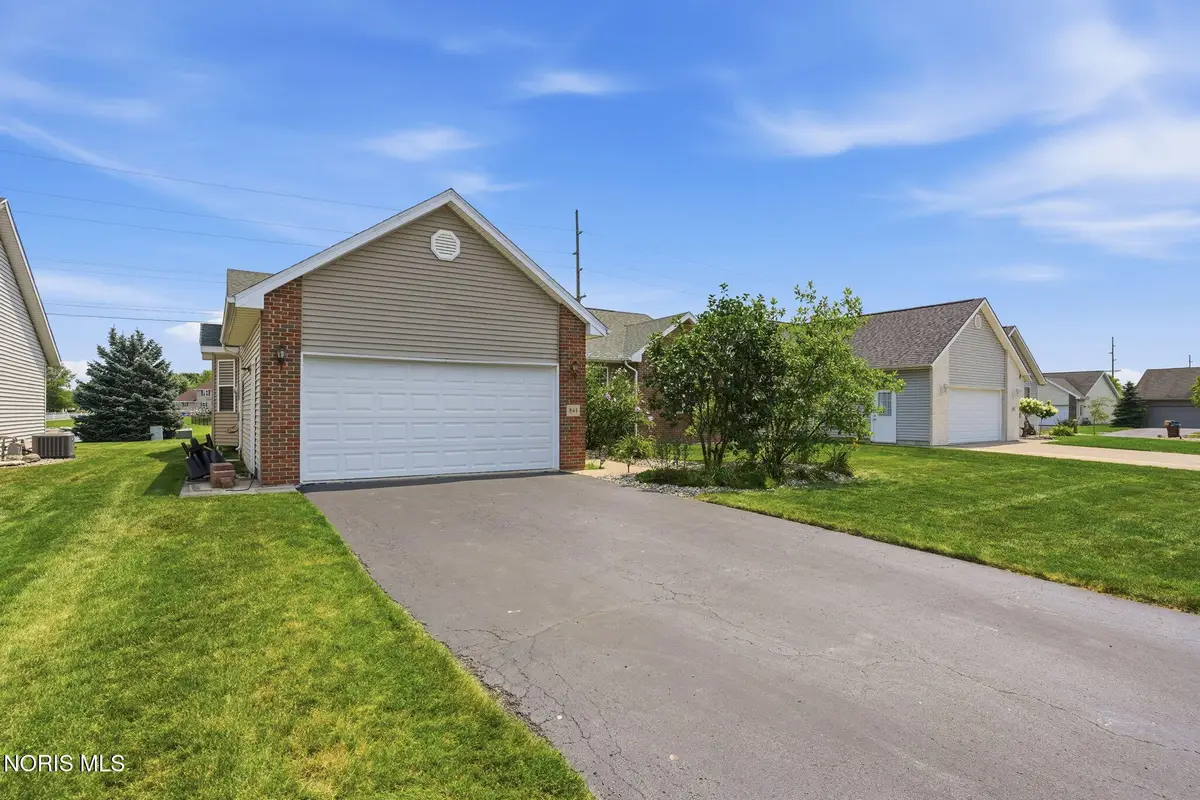 843 Tarra Oaks Drive, Findlay, OH 45840 - #1