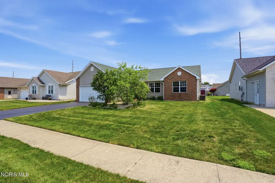 843 Tarra Oaks Drive, Findlay, OH 45840 - #2