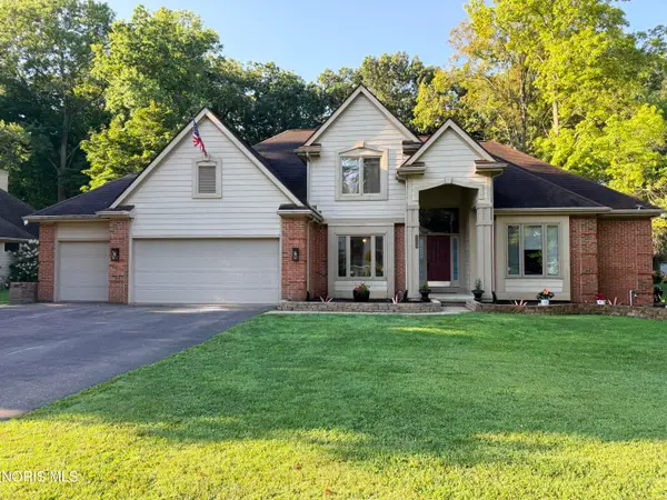 8563 Royal Birkdale Lane, Holland, OH 43528