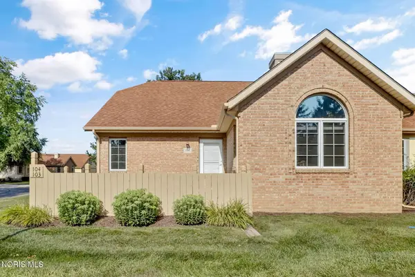 104 Turnbury Lane, Perrysburg, OH 43551