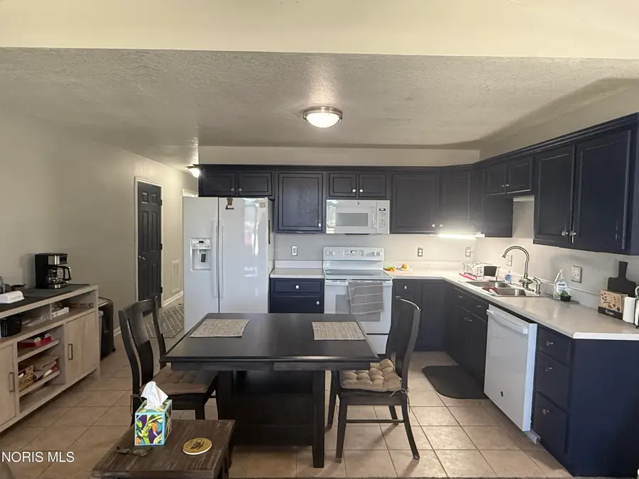 253 Briarheath Drive, Defiance, OH 43512 - #3