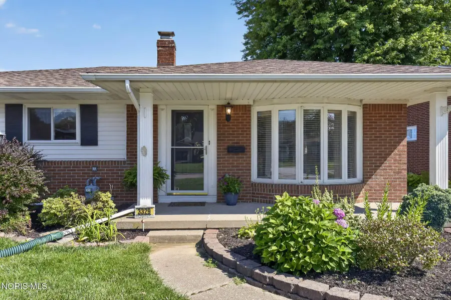 3329 S Eastmoreland Drive, Oregon, OH 43616 - #3