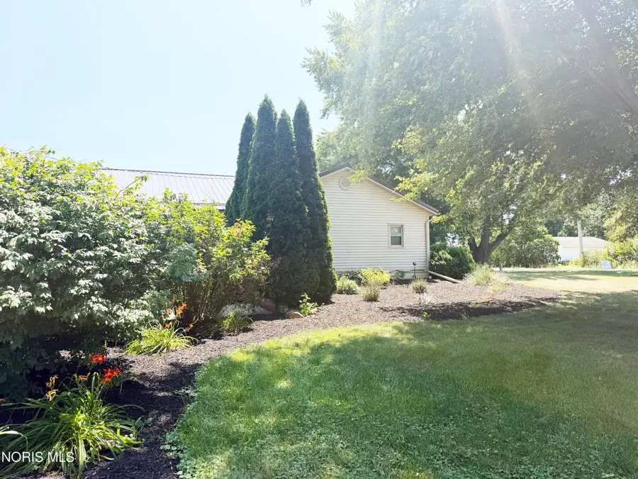 6543 N County Road 5, Fostoria, OH 44830 - #2