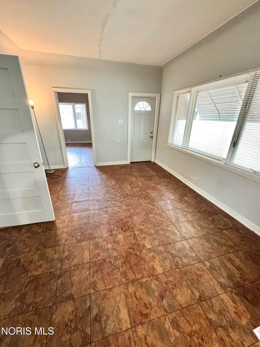 158 Everett Street, Toledo, OH 43608 - #2
