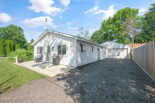 6013 James Road, Oregon, OH 43616