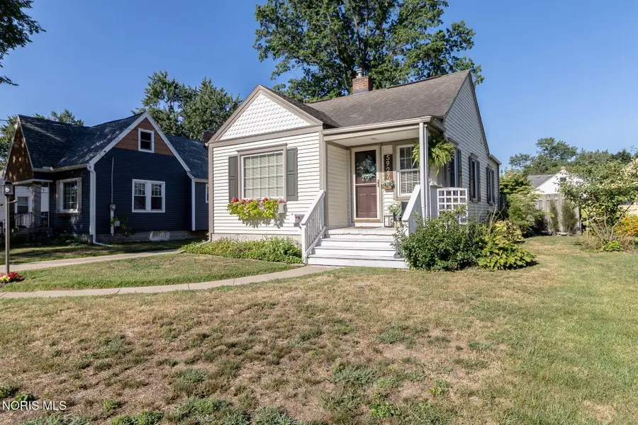 5927 Adelaide Drive, Toledo, OH 43613 - #2