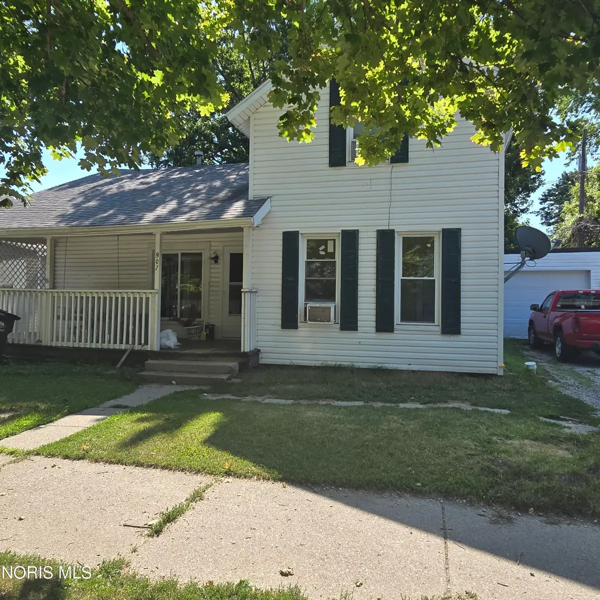 907 Holgate Avenue, Defiance, OH 43512 - #1