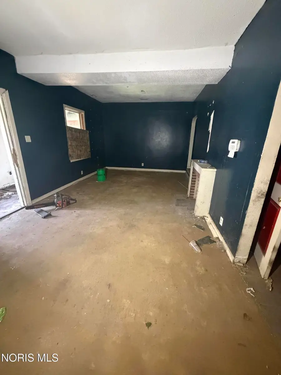 439 Clark Street, Toledo, OH 43605 - #2
