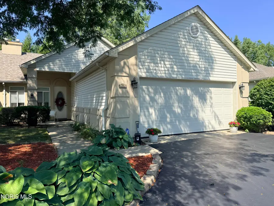 917 Hilltop Lane, Toledo, OH 43615 - #2