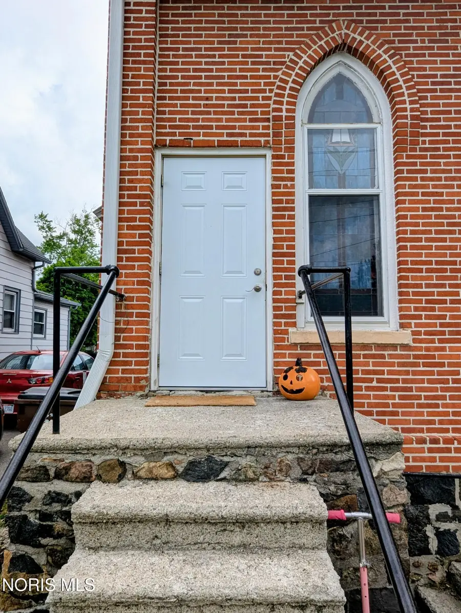 201 W Lawrence Street, Montpelier, OH 43543 - #3