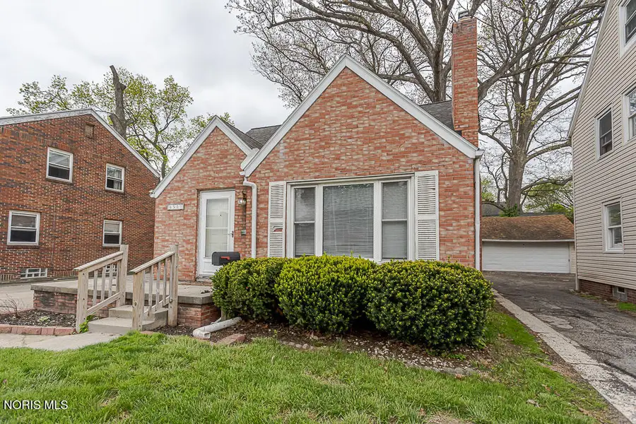 3517 Douglas Road, Toledo, OH 43606 - #2