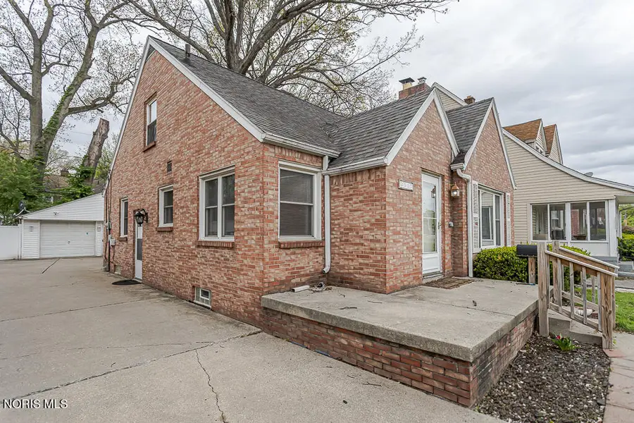 3517 Douglas Road, Toledo, OH 43606 - #3