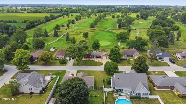 578 N Angela Drive, Fostoria, OH 44830
