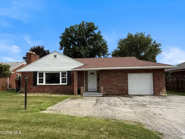 2653 Luverne Avenue, Oregon, OH 43616