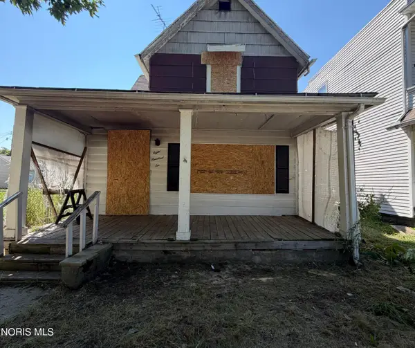 806 Lorain Street, Toledo, OH 43609