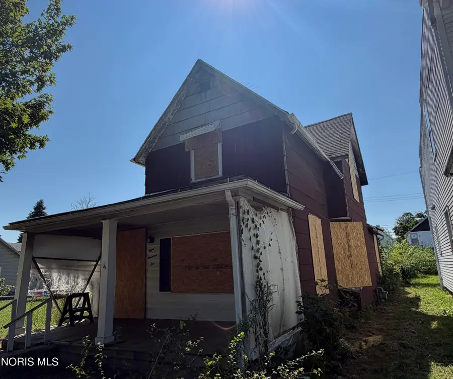 806 Lorain Street, Toledo, OH 43609 - #2