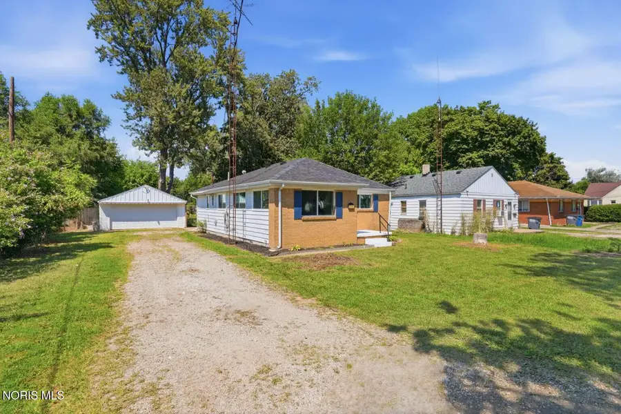 2560 Koehler Avenue, Toledo, OH 43613 - #3